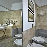 Lapa 82 Bed & Breakfast 4*